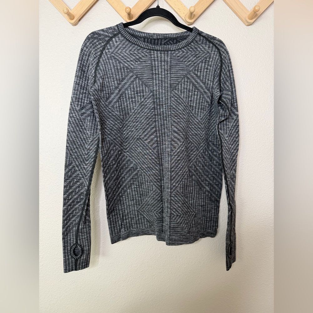 Lululemon Swiftly long sleeve Sz 10